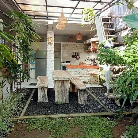 Pondok Ayu Homestay Canggu Екстериор снимка